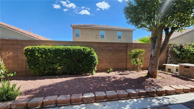 Building Photo - 9709 Hawk Cliff Ave