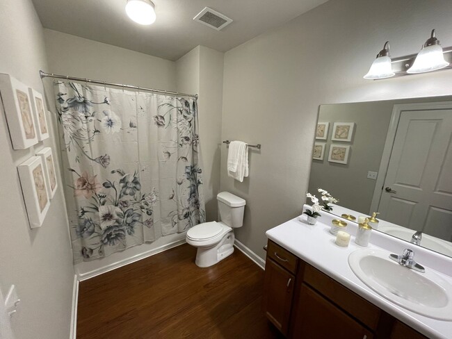 Building Photo - 3BD/3BA For Rent In Bluffs East