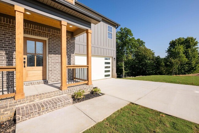 Building Photo - 54 Battlebluff Dr