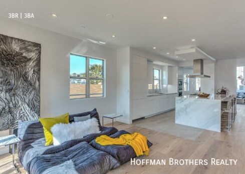 Building Photo - 947 4th St