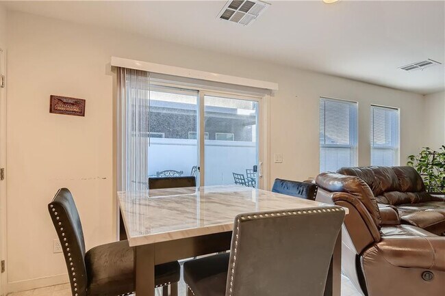 Building Photo - 3638 Via Margarita Ave