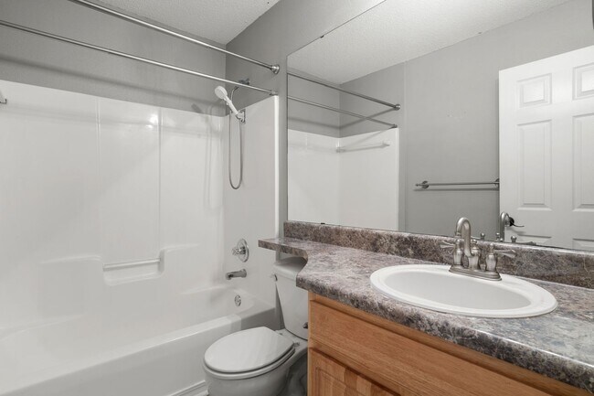 Building Photo - 5841 Last Big Tree Ln