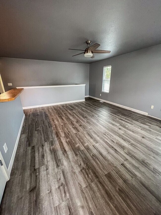 Building Photo - Spacious 3-Bedroom Home with Fenced Yard in Wellington – Available August 4th