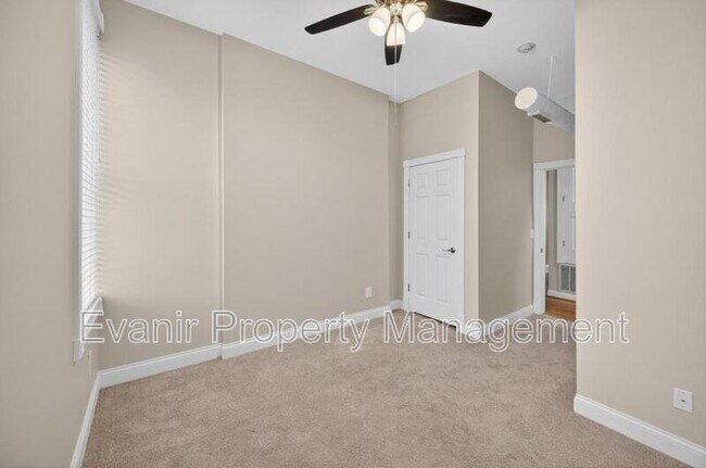 Building Photo - 2151 Fulton Ave