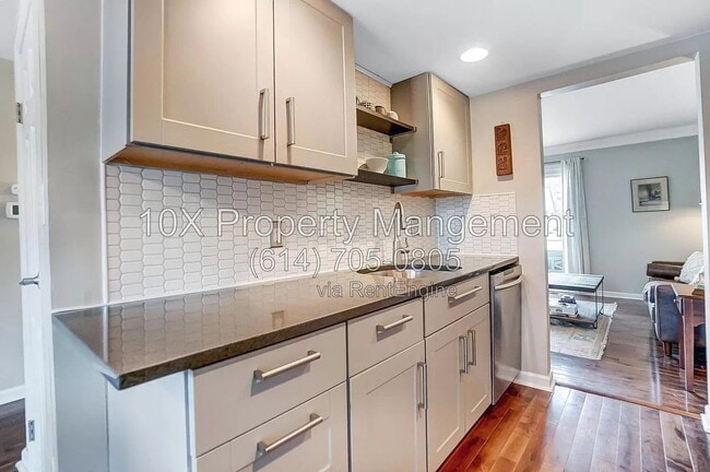 Building Photo - 2566 Shore Line Ln