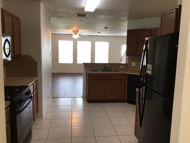 Building Photo - 24319 Ayscough Ln