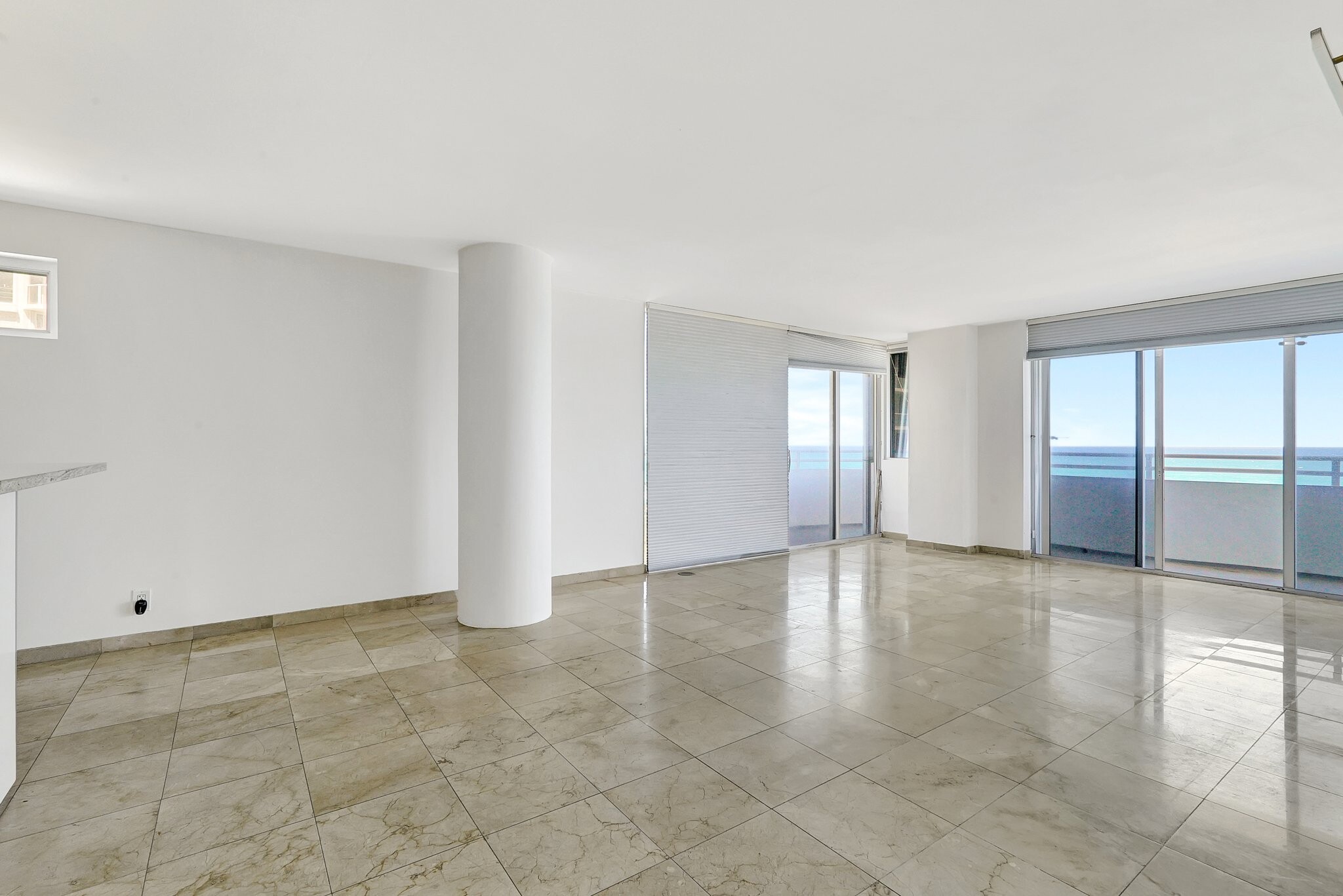 Living/Dining - 8911 Collins Ave