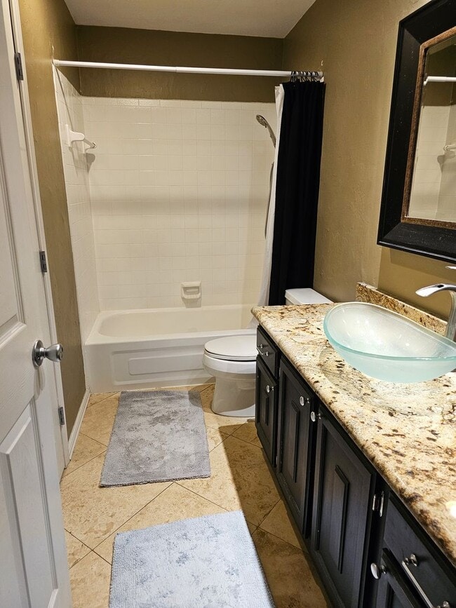 Building Photo - 3 Bed 2.5 Bath Hidden Gem in Flower Mound!