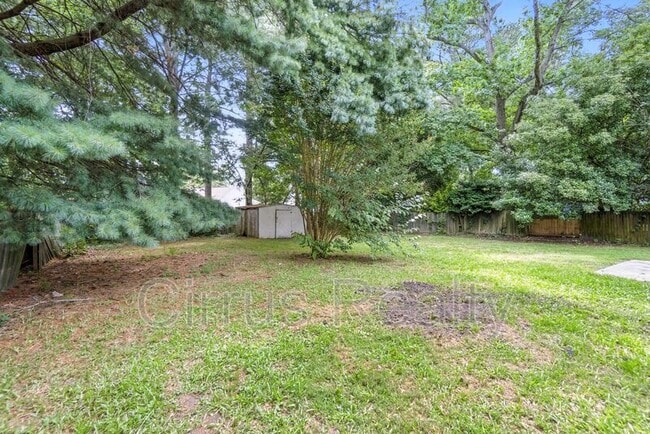 Building Photo - 142 Springdale Way