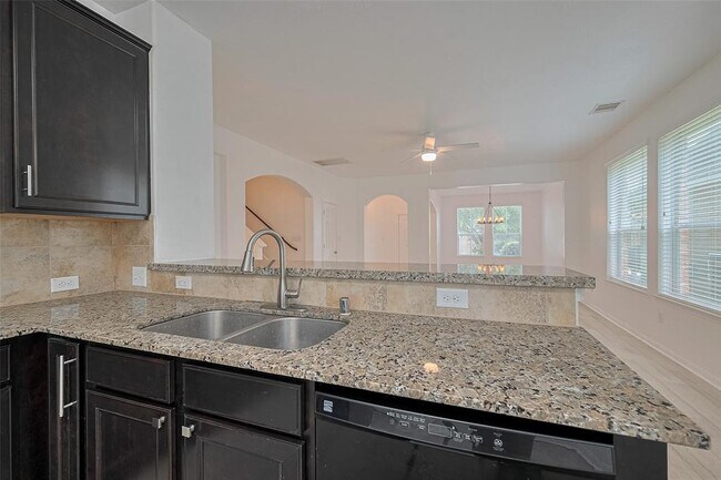 Building Photo - 23611 Plantation Pines Ln