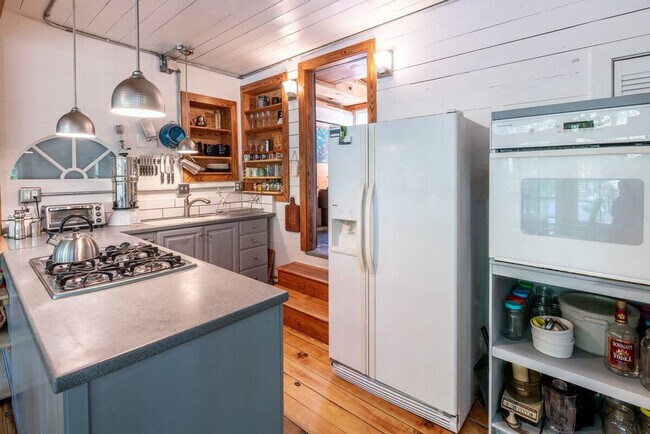 Building Photo - 1939 Crawford Dairy Rd