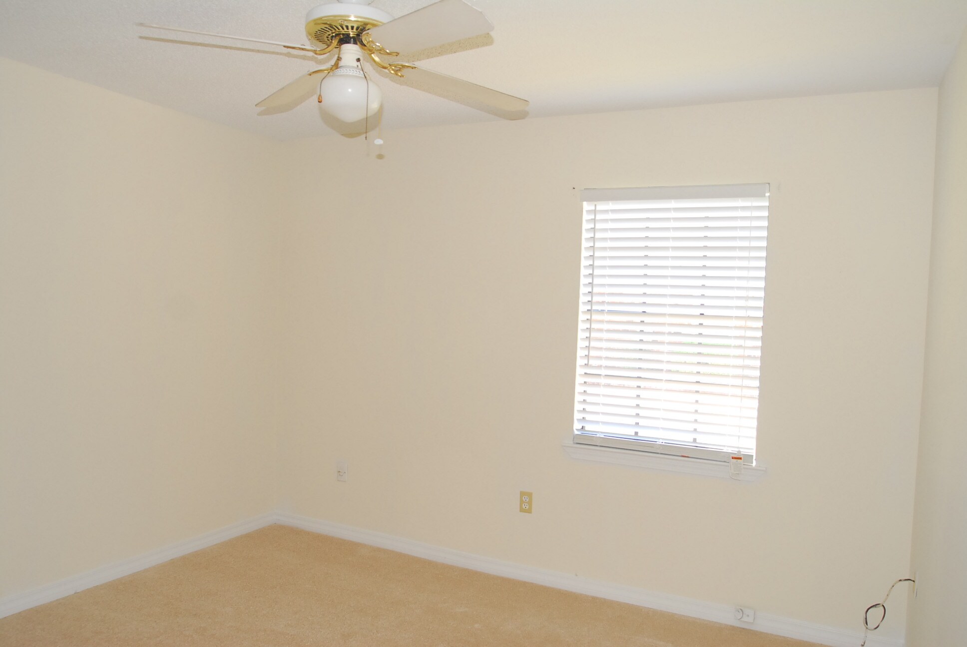 Building Photo - 104 Big Sky Dr