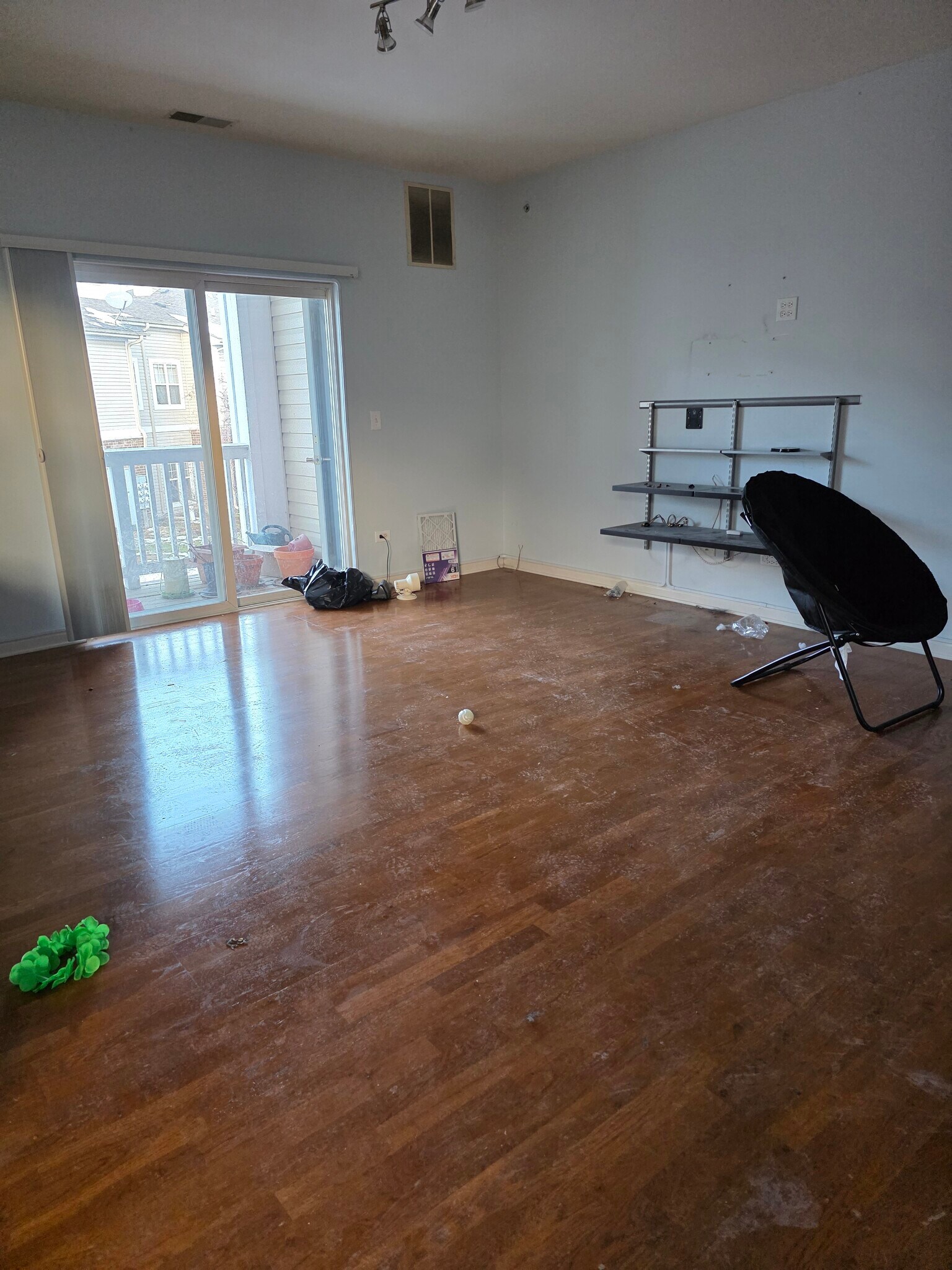 Building Photo - 104 Clubhouse Ln