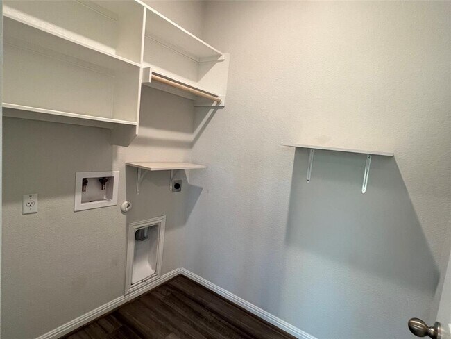 Building Photo - 141 Tucana St