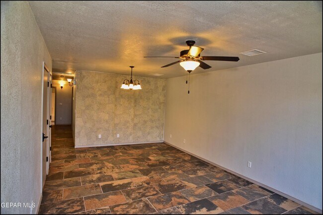Building Photo - 703 Joe Rodriguez Dr
