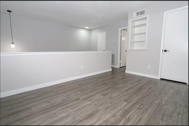 Building Photo - 2807 Bachman Dr