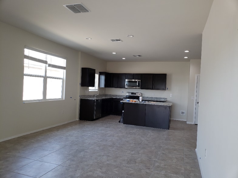 Building Photo - 354 N 17th Pl