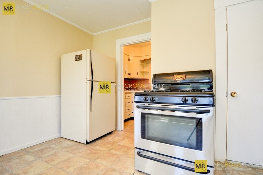 Building Photo - 46 South St