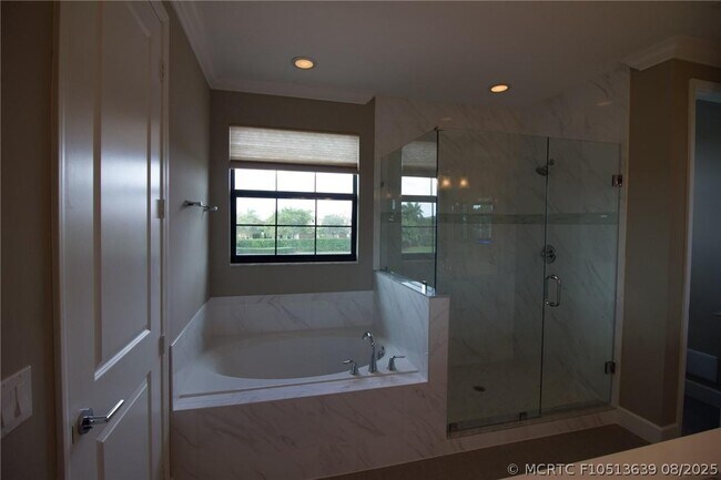 Building Photo - 7445 NW 109th Way