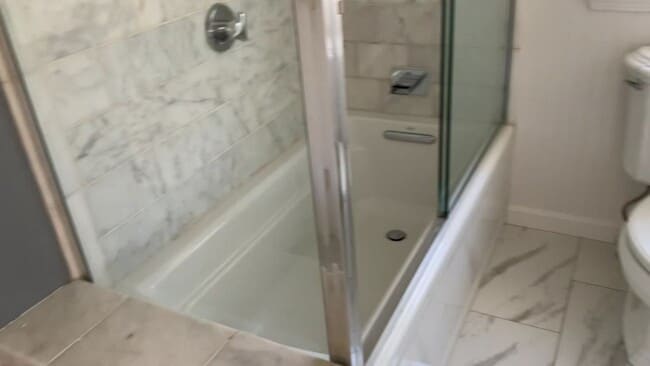 Building Photo - Large 2nd Floor Studio in Quiet Sandwich (Forestdale) Neighborhood