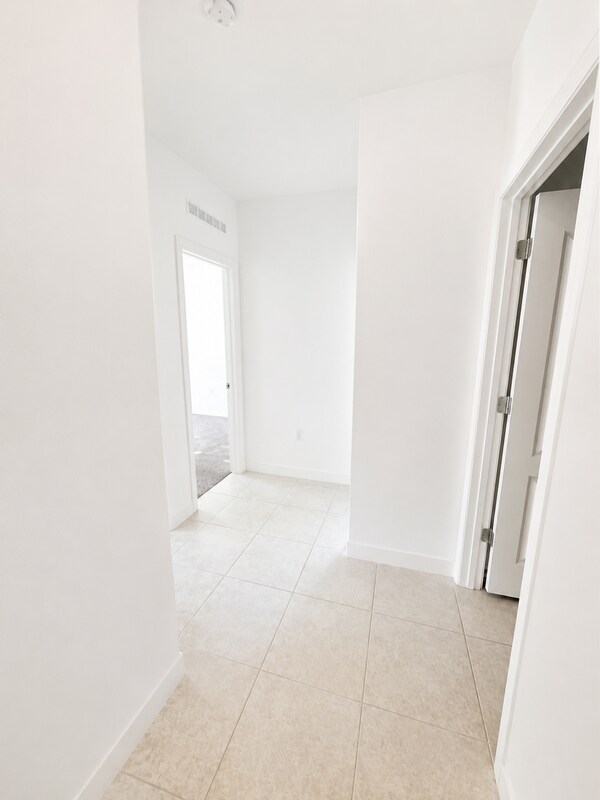 Building Photo - 811 Serenade St NW