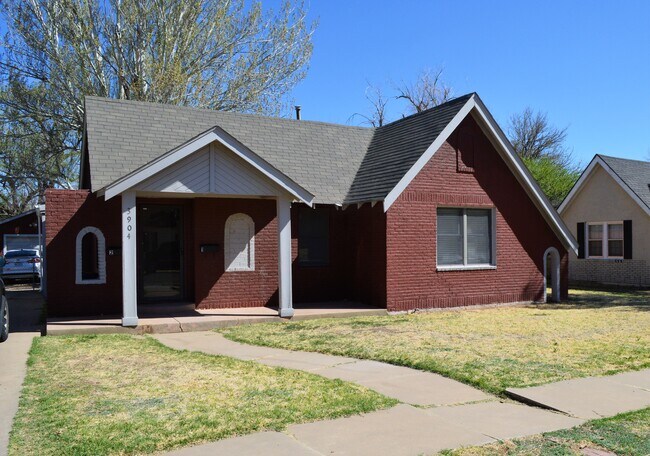 Primary Photo - 3904 Fountain Ter