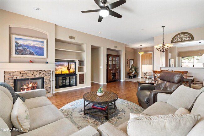 Building Photo - 10527 E Tierra Buena Ln