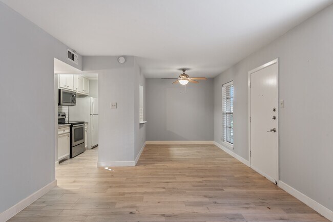 Building Photo - 9029 Gaylord Dr