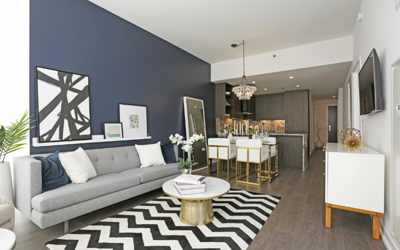 Building Photo - 740 N Hudson Ave