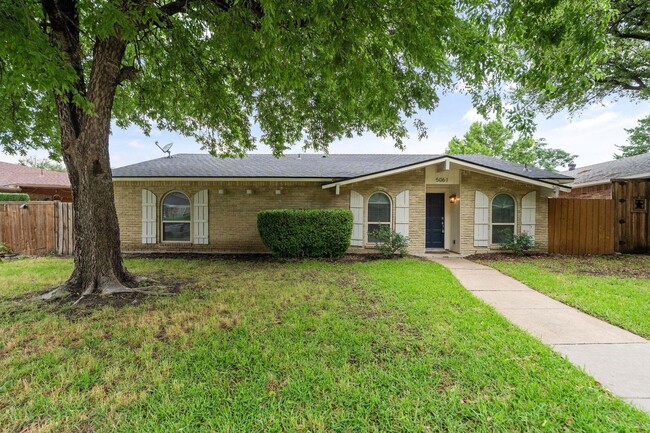 Building Photo - 5061 Amhurst Ln