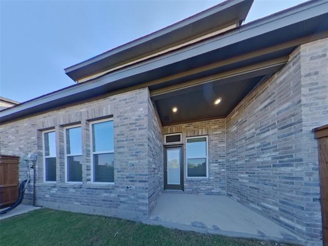 Building Photo - 5460 Sandstone Dr