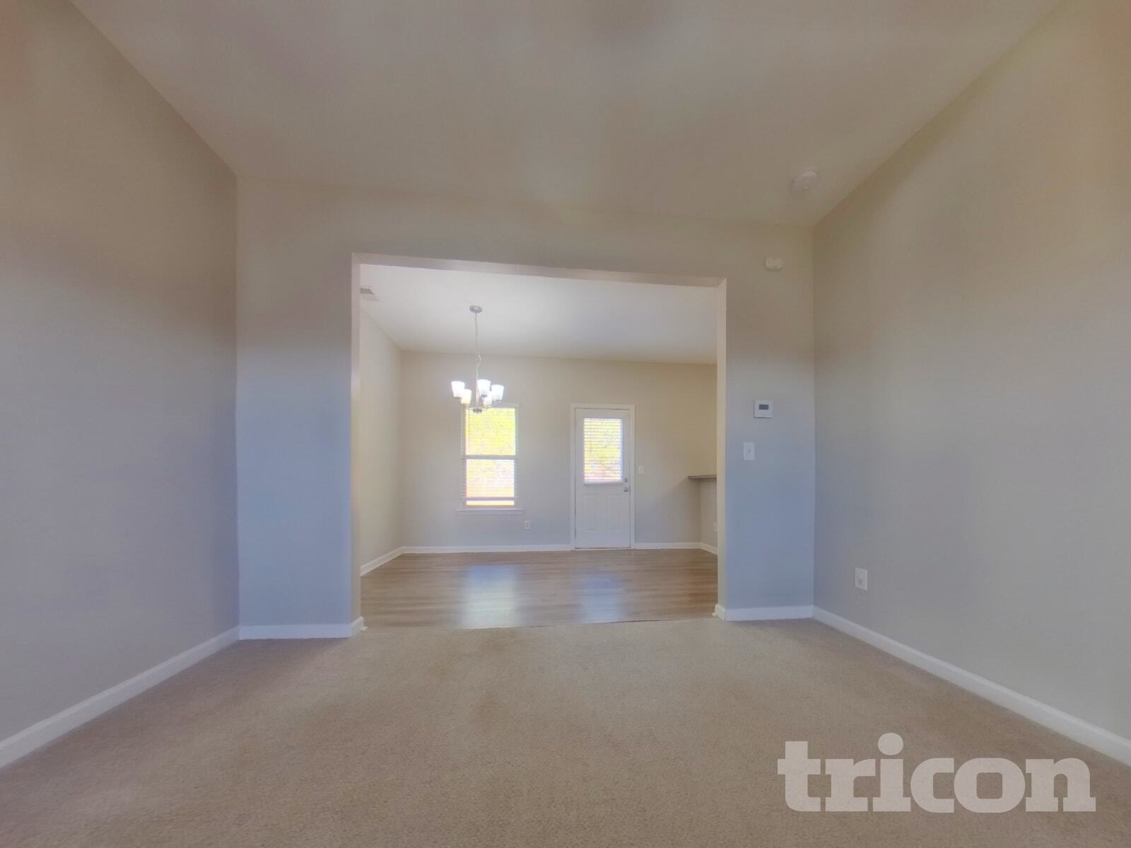 Building Photo - 29 Carriage Hls Dr SE