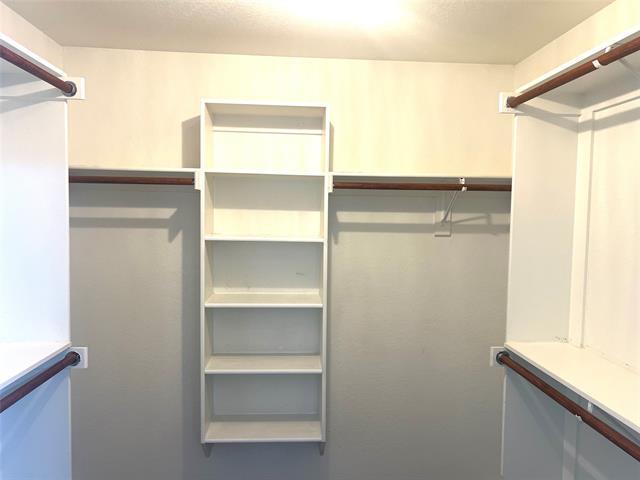 Building Photo - 2701 Evening Mist Dr