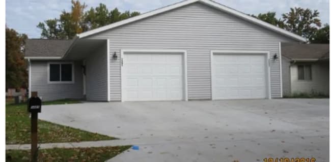 Building Photo - Colorado Street Duplex