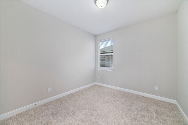 Building Photo - 24707 Harbor Terrace Ln