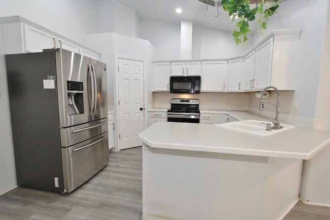 Building Photo - Single-Level Home in Quiet Neighborhood