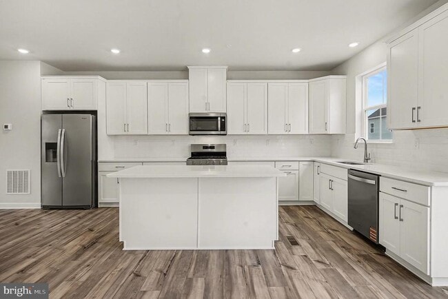 Building Photo - 1277 Fillmore St