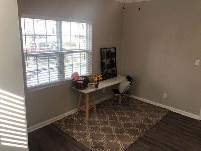 Building Photo - New 2 Bed, 1 Bath in Shreveport