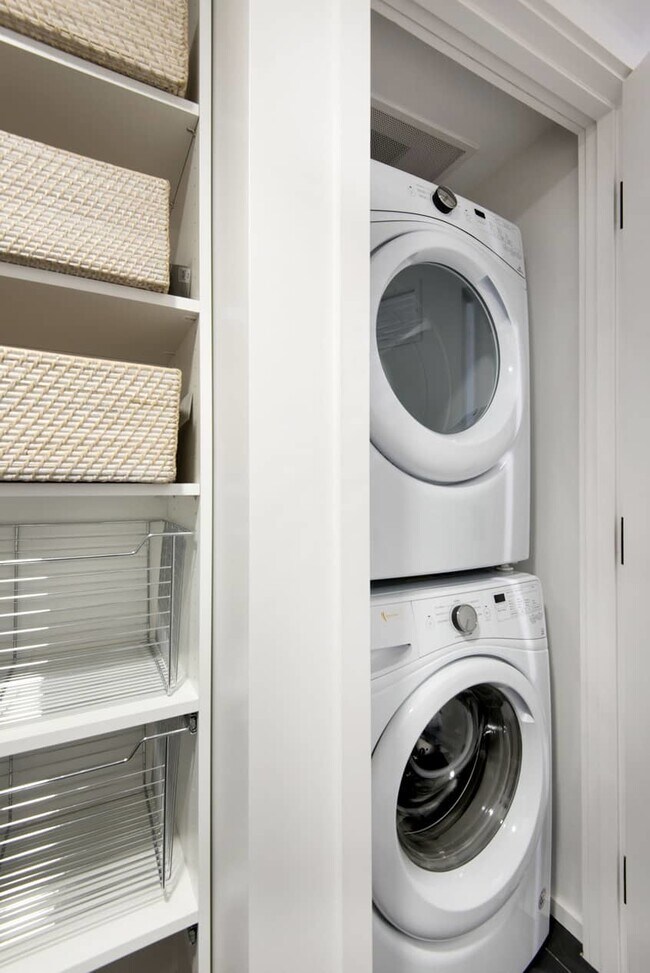 Building Photo - 345 Harrison Ave