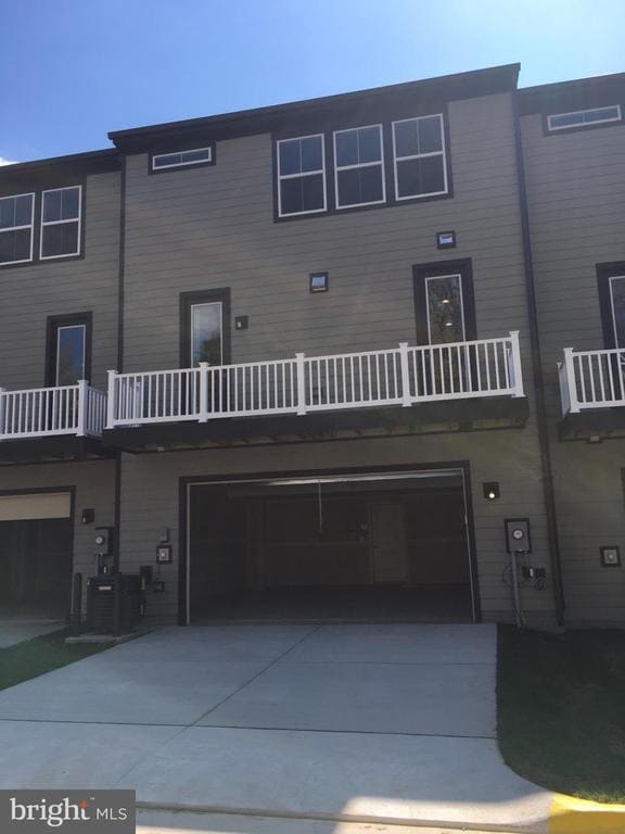Building Photo - 4118 Elmwood St