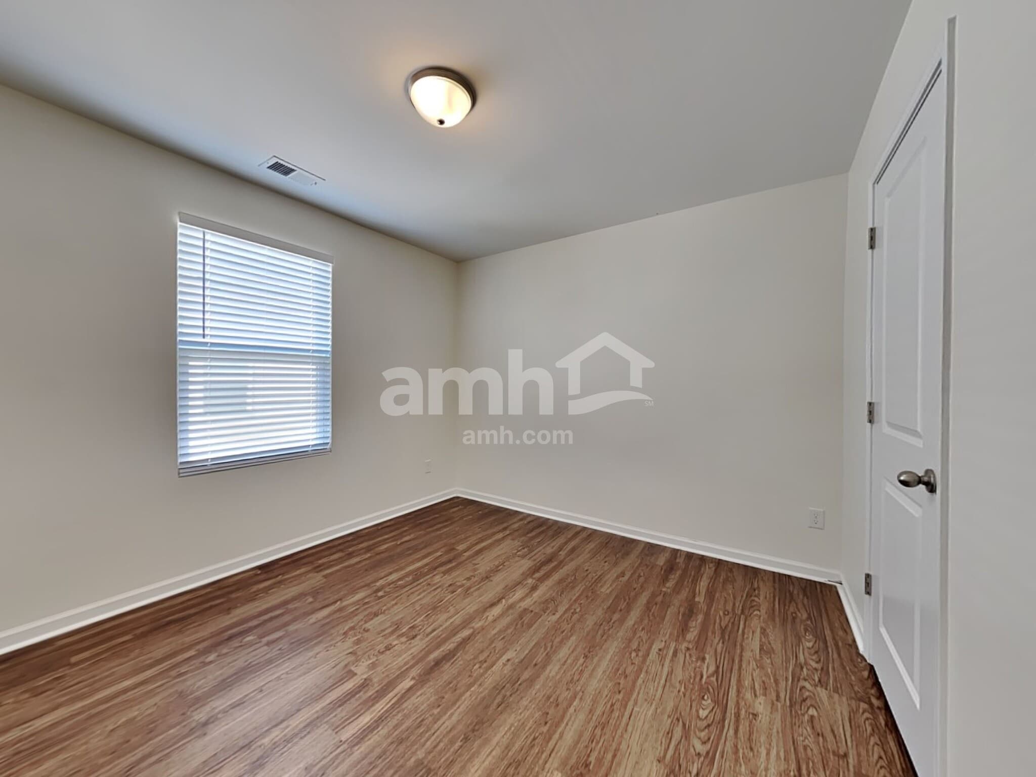 Building Photo - 129 Orion Way