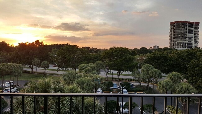 Building Photo - 1830 Embassy Dr