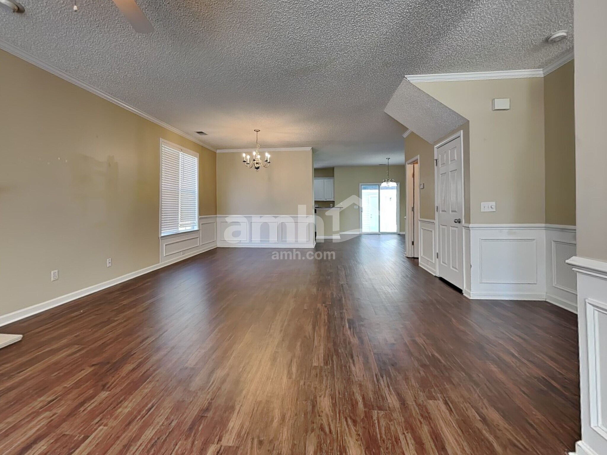 Building Photo - 620 College Park Cir