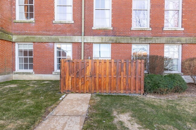 Building Photo - 1515 Lafayette Ave