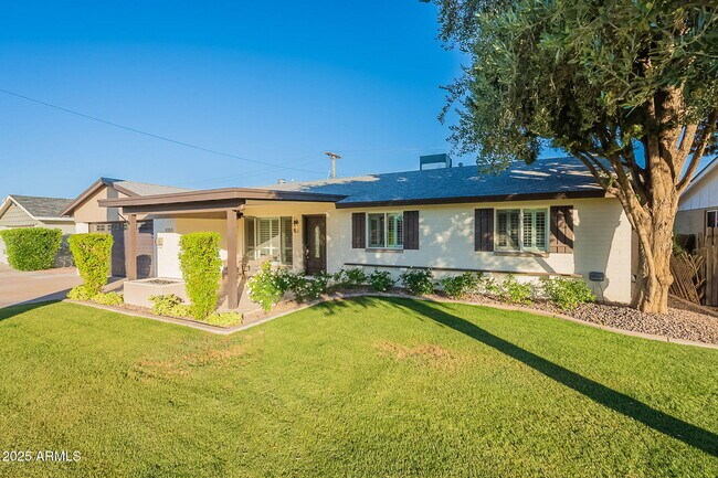 Building Photo - 8263 E Cypress St