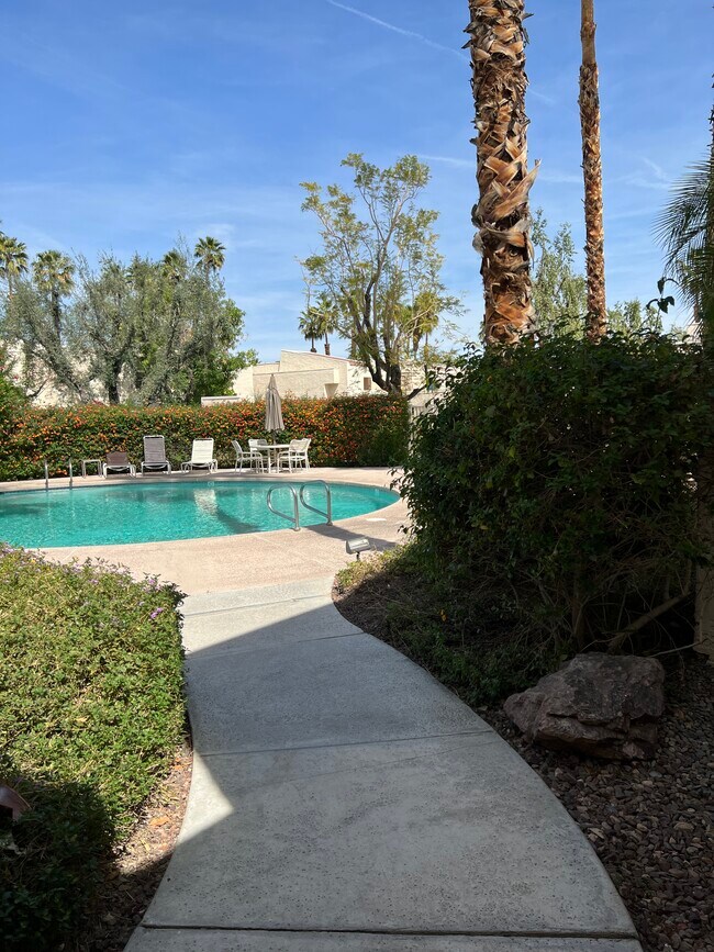 entrance - 2017 Normandy Ct