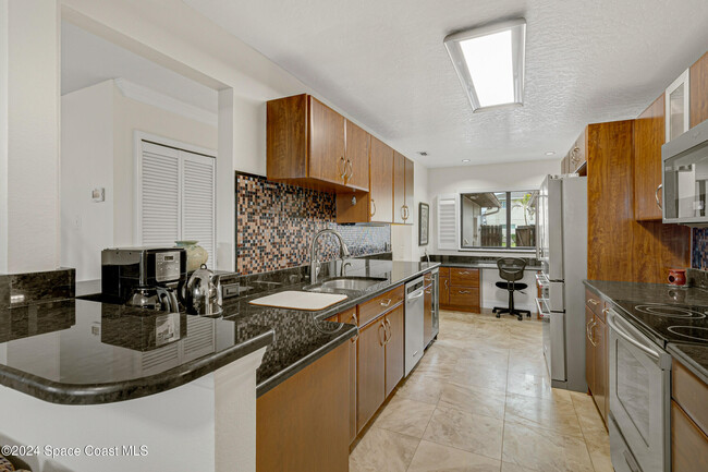 Building Photo - 110 Magellan Ave