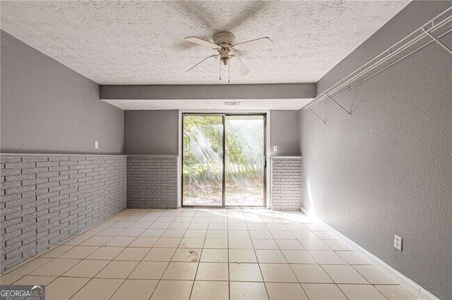 Building Photo - 806 Houndstooth Trail NW