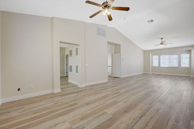 Building Photo - 89 Dollar Pointe Ave