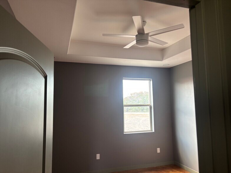Building Photo - 3246 Meadow Ln